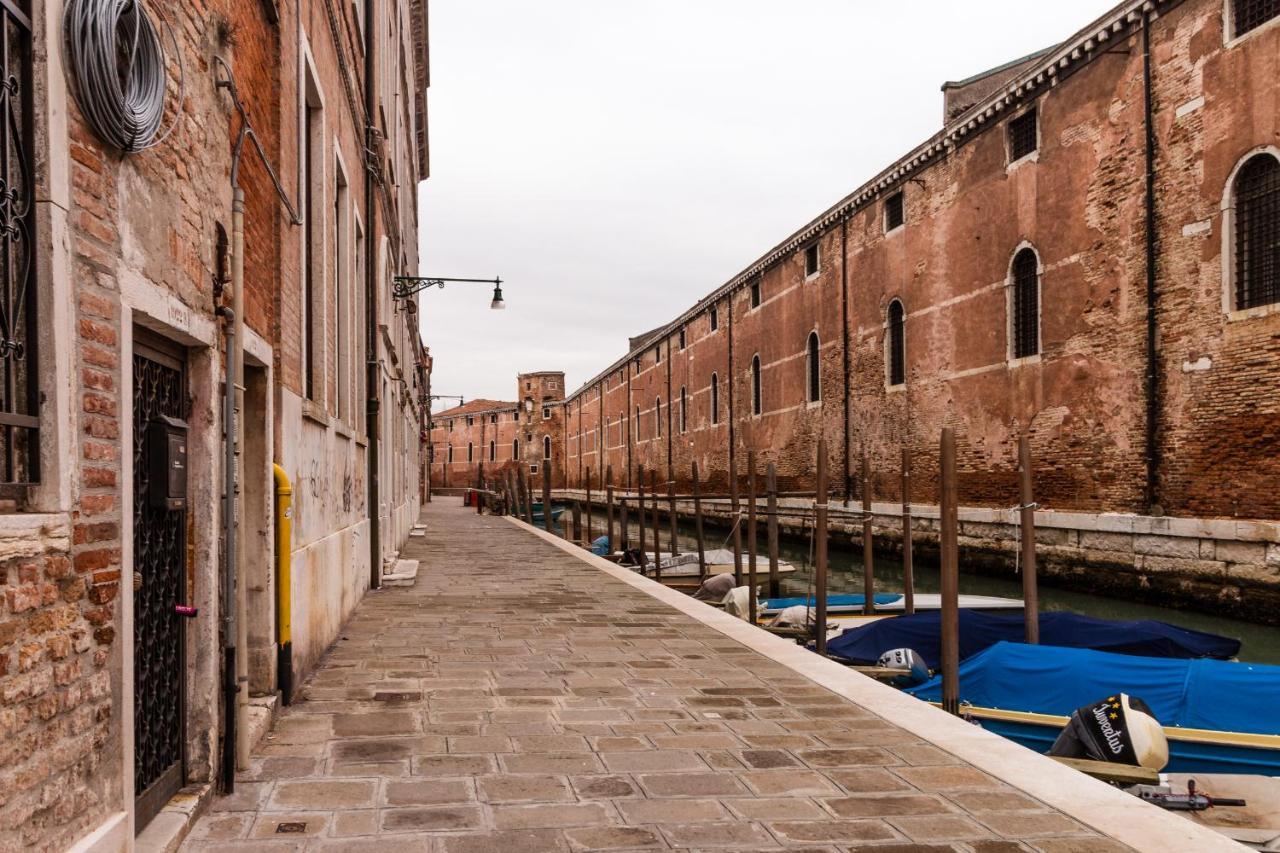 Corderie De La Tana Biennale Exhibition @Arsenale Apartment Венеция Екстериор снимка