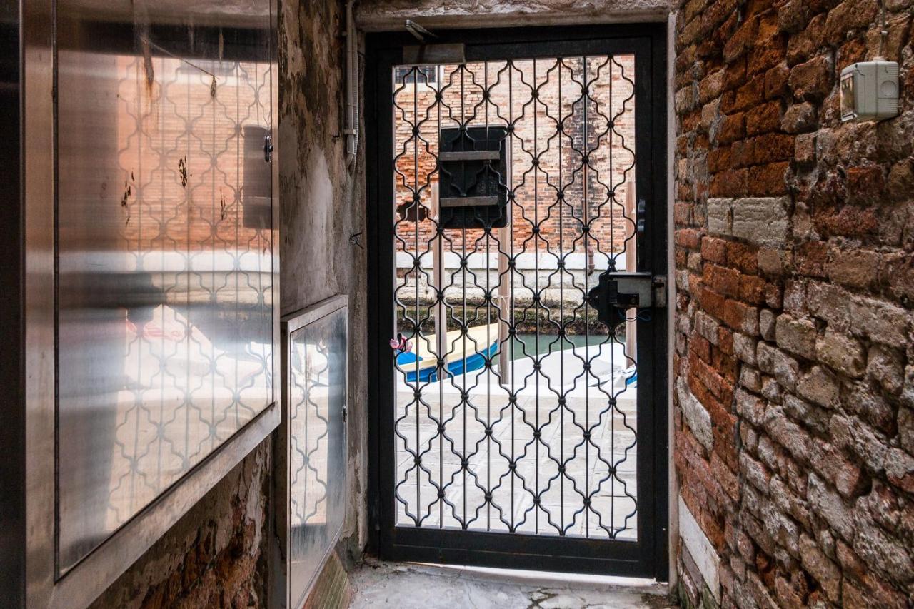 Corderie De La Tana Biennale Exhibition @Arsenale Apartment Венеция Екстериор снимка